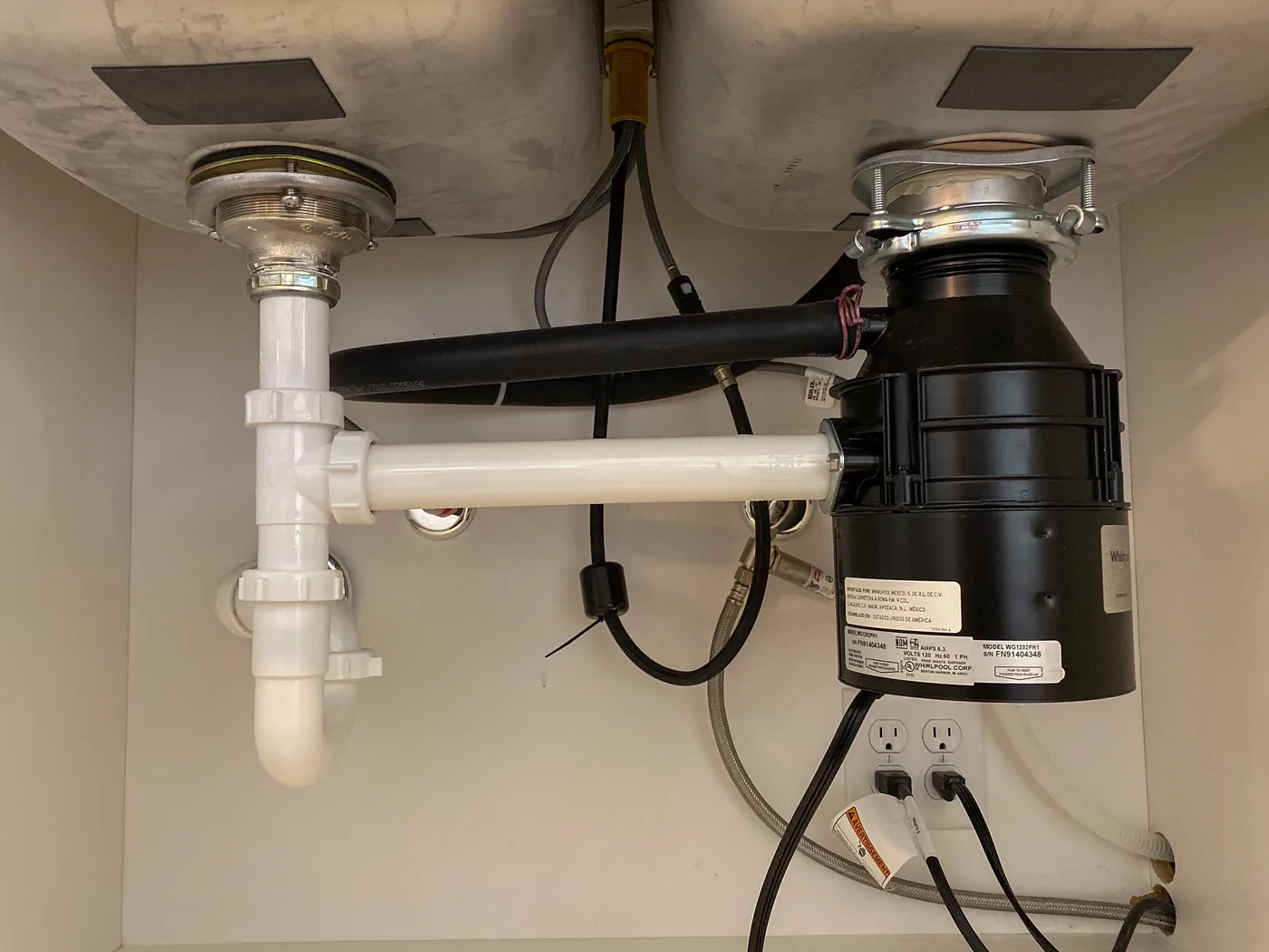 Garbage Disposal Leak in Mesa, Arizona